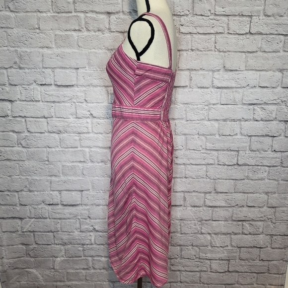 Tommy Hilfiger Dress Pink White Chevron Striped Vneck Strap Stretchy Back Size S - Picture 4 of 8